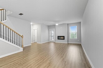 2030 Main St NW in Atlanta, GA - Building Photo - Building Photo