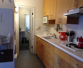 2025 Cloverfield Blvd, Unit H in Santa Monica, CA - Building Photo - Building Photo