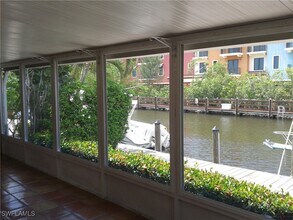1475 Curlew Ave in Naples, FL - Building Photo - Building Photo