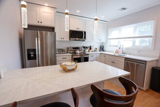 75 Thorndike St in Cambridge, MA - Building Photo - Building Photo
