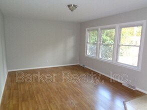 309 White Oak Dr in Cary, NC - Building Photo - Building Photo