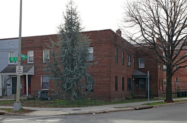 1400 Canal St SW in Washington, DC - Foto de edificio - Building Photo