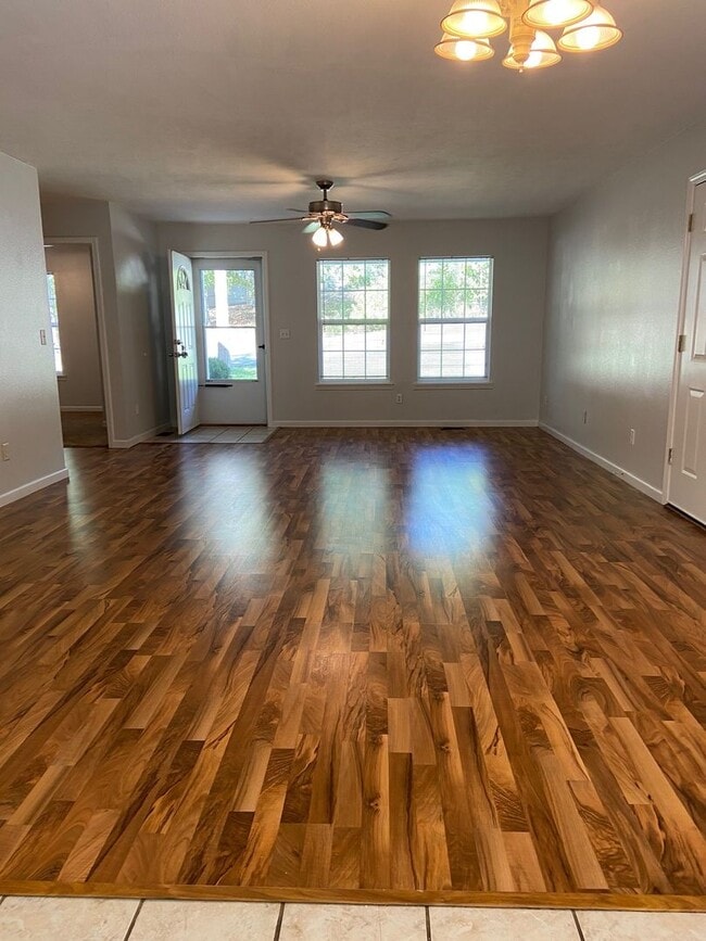 114 Alexander Ave in Branson, MO - Building Photo - Building Photo