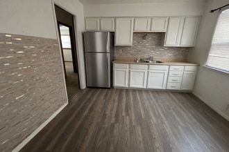 5950 N 69th St, Unit 5950 in Milwaukee, WI - Building Photo - Building Photo