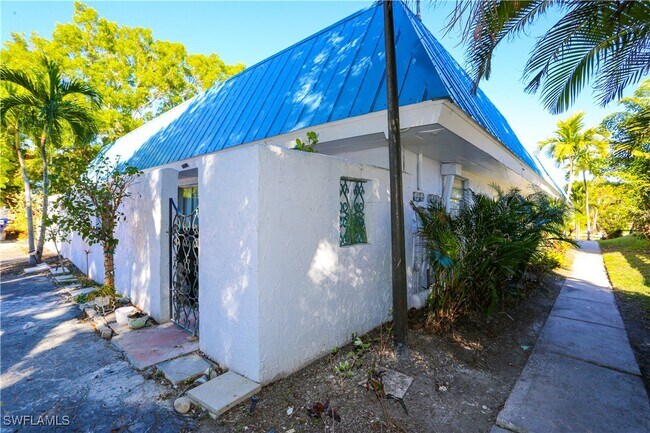 property at 1331 Chesapeake Ave