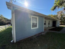 1408 Spencer Ct in Plant City, FL - Building Photo