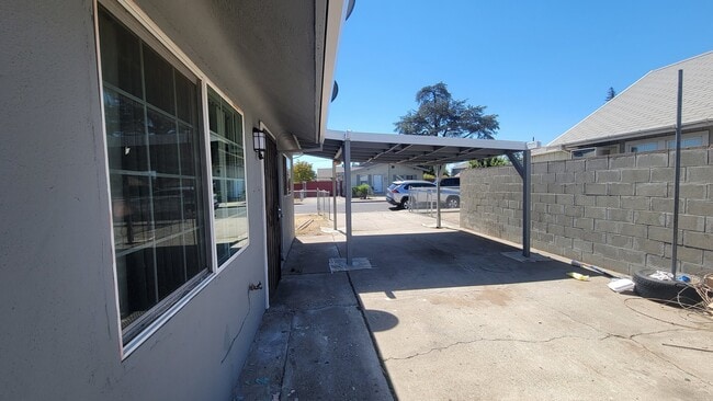 property at 809 Marion St