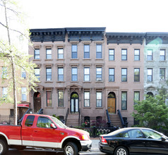 363 Union St in Brooklyn, NY - Foto de edificio - Building Photo