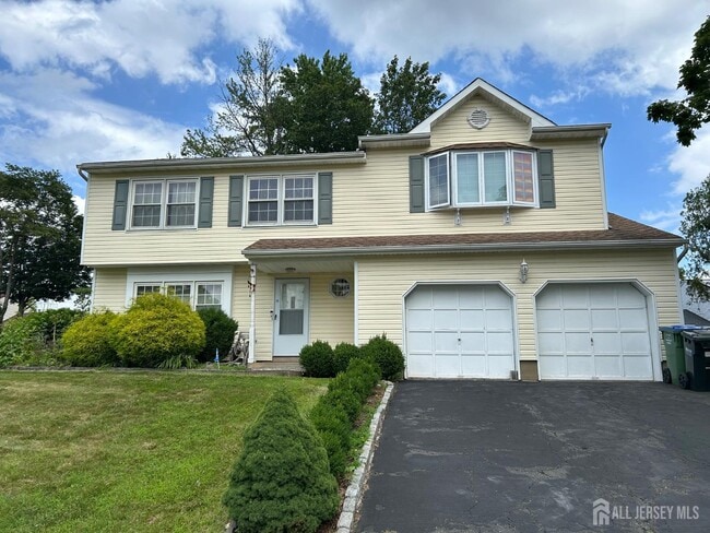 property at 26 Netherwood Cir
