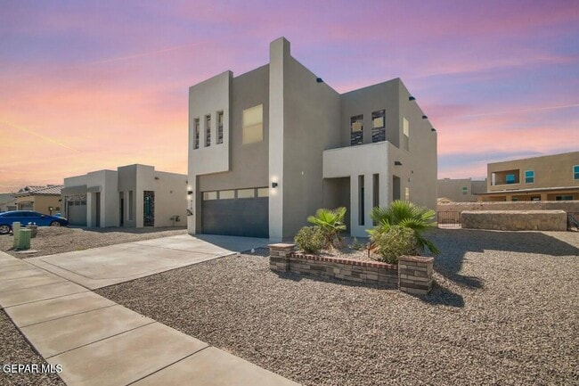 property at 916 Mormon Tea Dr
