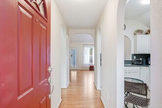 1150 Green Hill Dr in Canyon Lake, TX - Foto de edificio - Building Photo