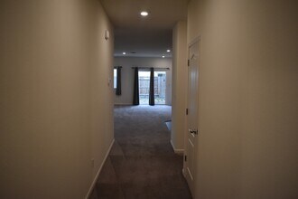 662 Pegasus Dr in Merced, CA - Building Photo - Building Photo