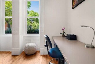 219 W Eugenie St in Chicago, IL - Building Photo - Building Photo