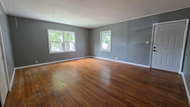 1817 E Ave NE in Cedar Rapids, IA - Building Photo - Building Photo