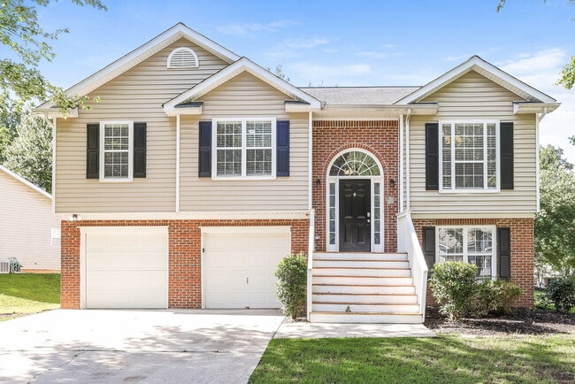 property at 3846 Kenner Dr SW