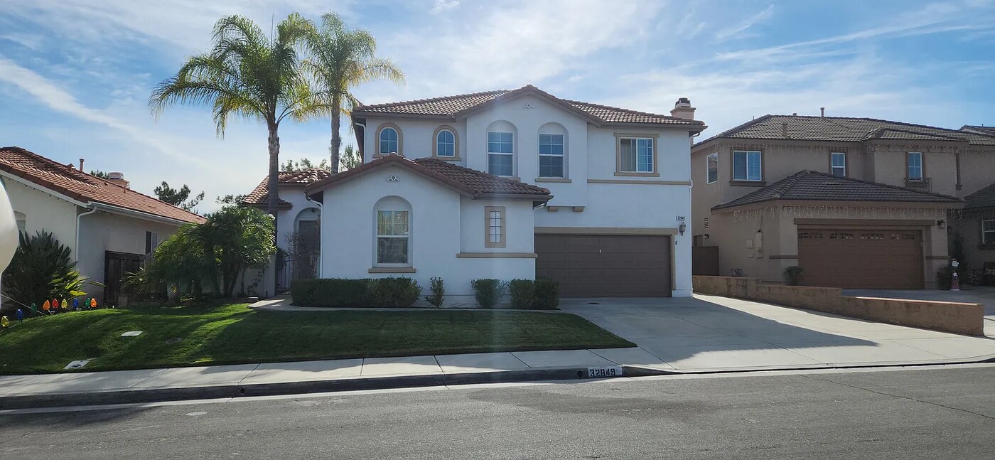 32849 Northshire Cir in Temecula, CA - Building Photo