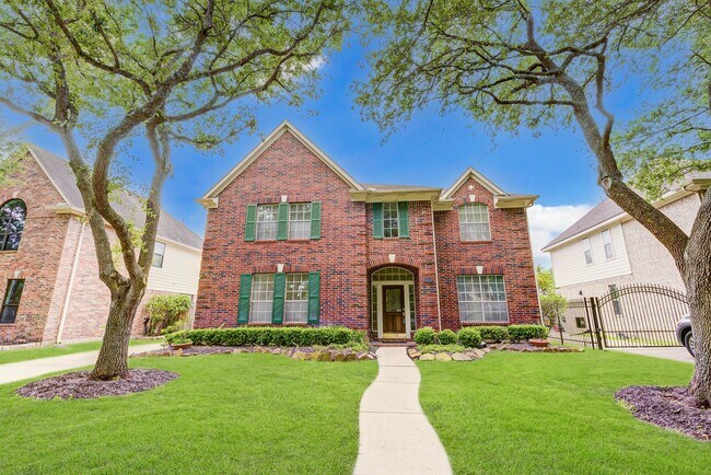 2338 Plantation Bend Dr