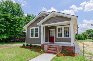 988 Terrace Ave in Baton Rouge, LA - Building Photo