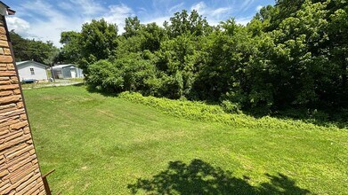 626 W Main St in Sevierville, TN - Building Photo - Building Photo