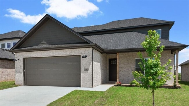 property at 1221 Mammoth St