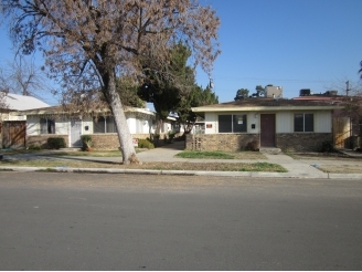 914-916 Quincy St in Bakersfield, CA - Foto de edificio