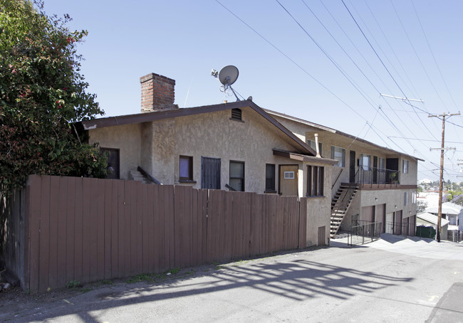 4226-4228 Hamilton St in San Diego, CA - Foto de edificio - Building Photo