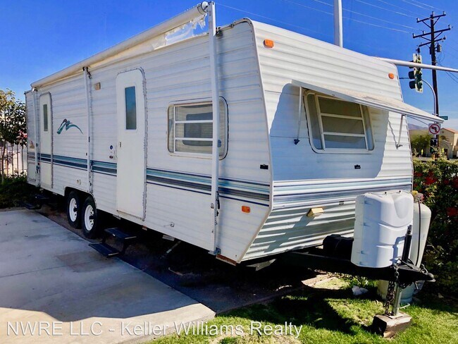 221 N Maryland Pkwy in Las Vegas, NV - Building Photo - Building Photo