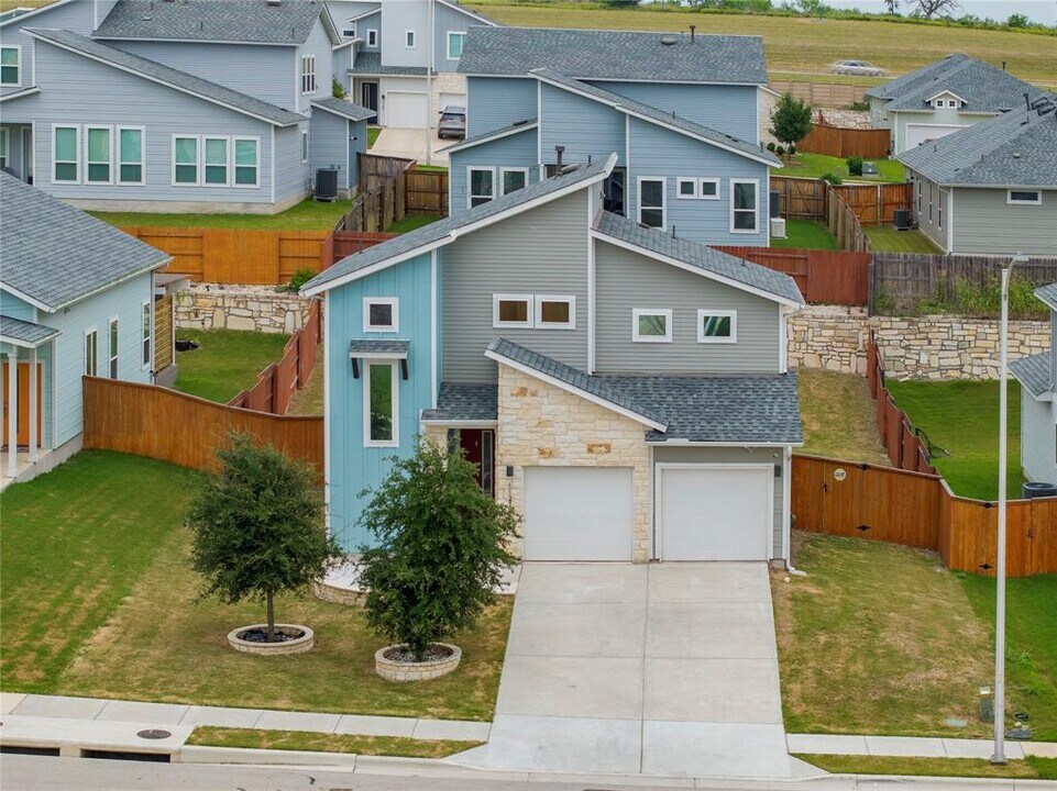 11217 Charger Wy in Manor, TX - Building Photo
