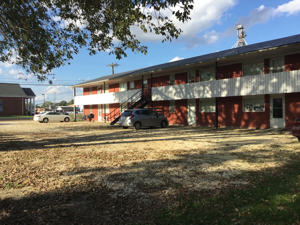 Taylor St Apartments/Multi-family in Kenton, TN - Building Photo