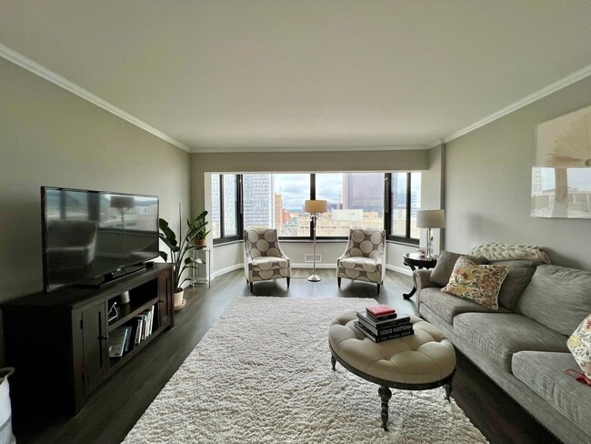 property at 207 5th Ave SW