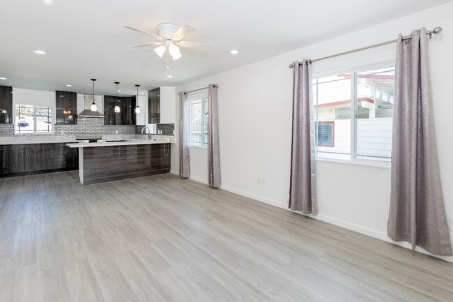 2257 Kanealii Ave in Honolulu, HI - Building Photo - Building Photo