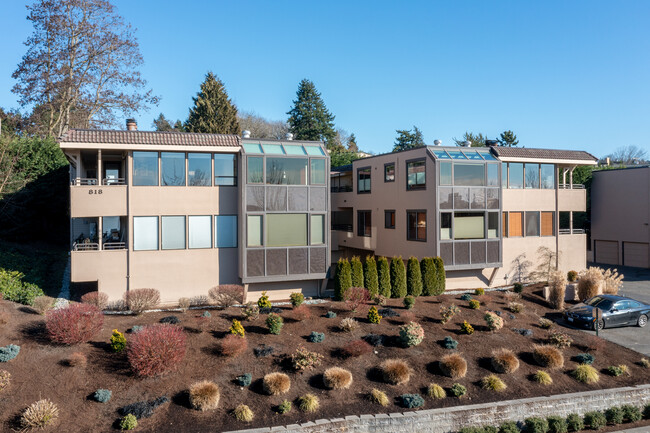 Alpha Reach in Kirkland, WA - Building Photo - Building Photo