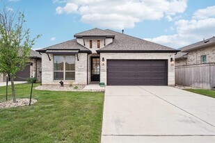 133 Plumbago Loop in Bastrop, TX - Building Photo