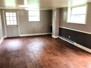 203 Dogwood Rd in Candler, NC - Building Photo - Building Photo