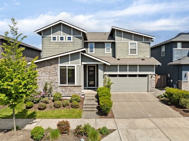 property at 340 Zemp Way NE