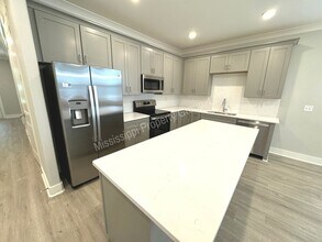 1837 Reserve Loop in Oxford, MS - Building Photo - Building Photo
