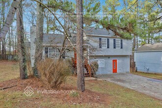 6380 Holborne Ln in Douglasville, GA - Building Photo - Building Photo