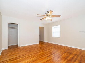 2394 S Orange Ave in Orlando, FL - Building Photo - Building Photo