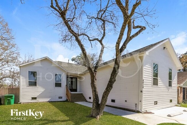 8618 Valley Song Dr in Houston, TX - Building Photo - Building Photo
