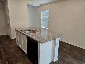 19405 Bear Grass Dr in Elgin, TX - Building Photo - Building Photo