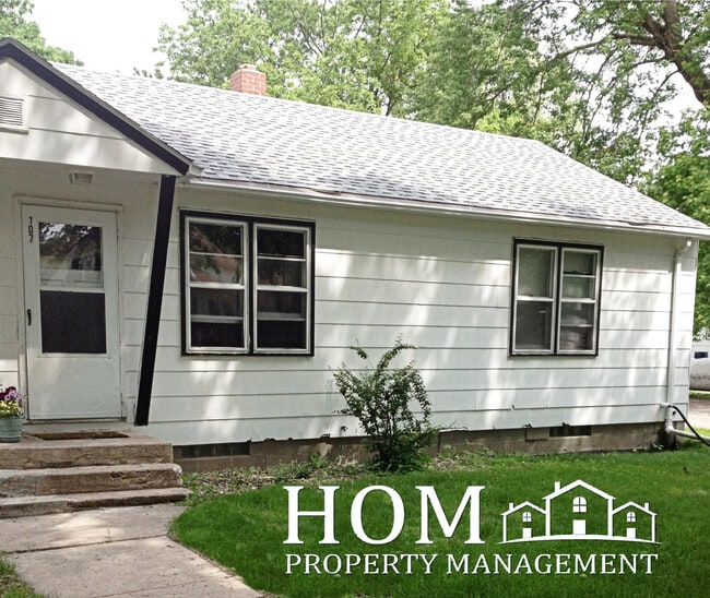 property at 107 4th Ave SE