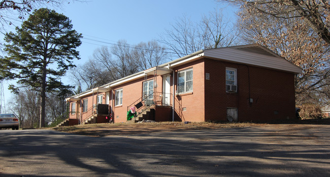 3040 US Highway 70 SW in Hickory, NC - Building Photo - Building Photo