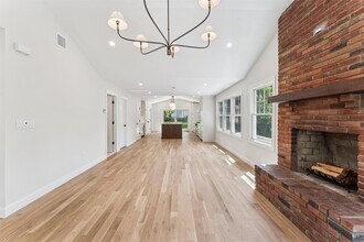 68 Rogers Ave in Westhampton Beach, NY - Building Photo - Building Photo
