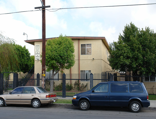 2015 Myrtle St in Santa Ana, CA - Building Photo - Building Photo