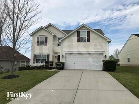 1544 Moss Creek Dr, Unit 07304 in Harrisburg, NC - Building Photo