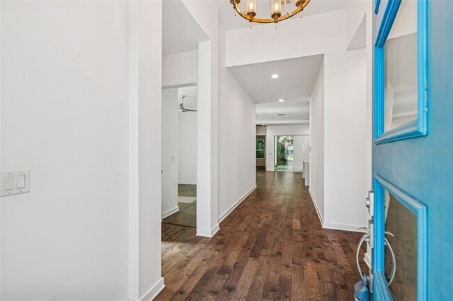 6719 S Dauphin Ave in Tampa, FL - Building Photo - Building Photo