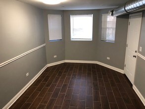 3131 N Central Park Ave-Unit -Garden in Chicago, IL - Building Photo - Building Photo