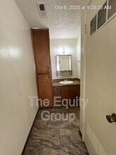 2941 W Caldwell Ave in Visalia, CA - Foto de edificio - Building Photo
