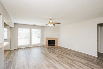 12910 Hunters Field Ln in Houston, TX - Building Photo - Building Photo