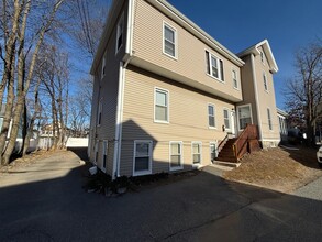 9 Stevens St, Unit 2 in Medford, MA - Building Photo - Building Photo